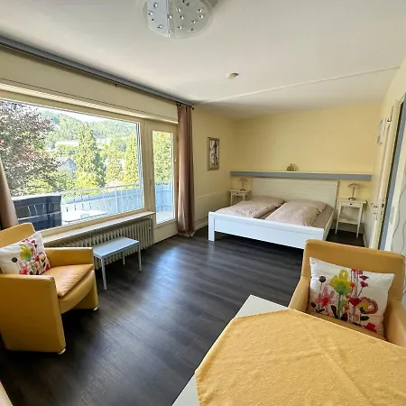 Sonnenhof Garni Bed and breakfast Bad Herrenalb