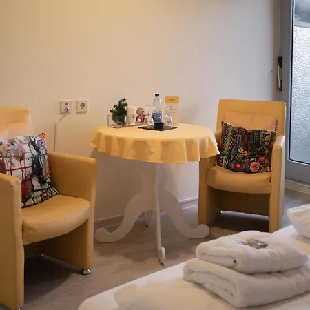 Sonnenhof Garni Bed and breakfast Bad Herrenalb