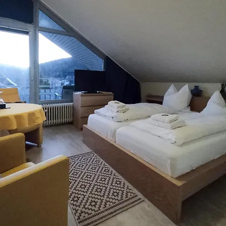 Sonnenhof Garni Bed and breakfast Bad Herrenalb